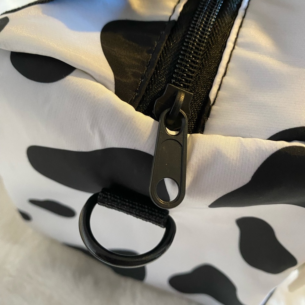 DISNEY Mickey Mouse Insulated Backpack with Hanging Legs NEW - Picture 4 of 6